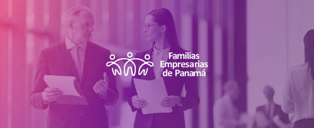 Servicio SEO en Panamá - Ejecutivos de Familias Empresarias de Panamá discutiendo estrategias de negocio apoyado