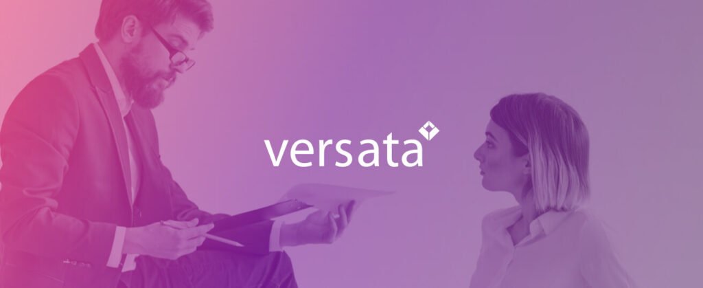 Servicio SEO en Panamá - Ejecutivos de Versata discutiendo proyectos de crecimiento empresarial