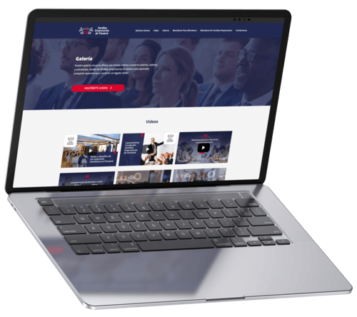 Diseño de landing pages - Laptop mostrando una página web con galería de videos